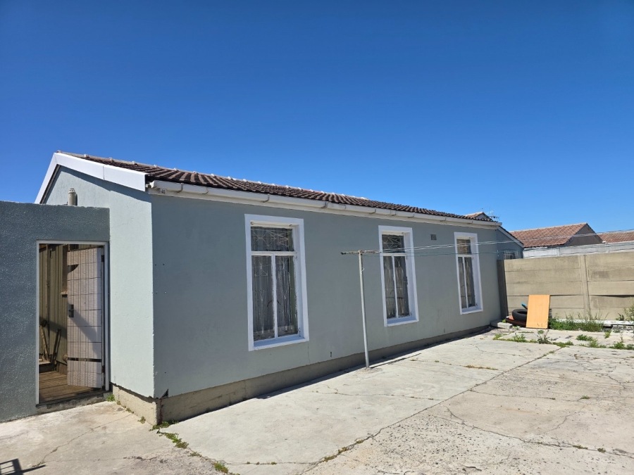 3 Bedroom Property for Sale in Portlands Western Cape